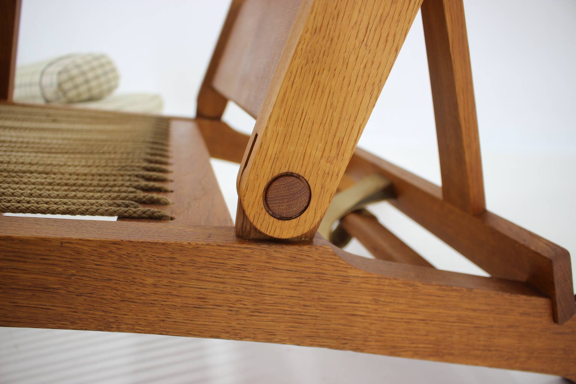 Hans J. Wegner Oak Reclining Lounge Chair Model AP71, Denmark 1968