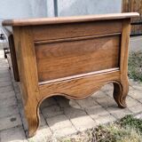 Coffee table, bar.