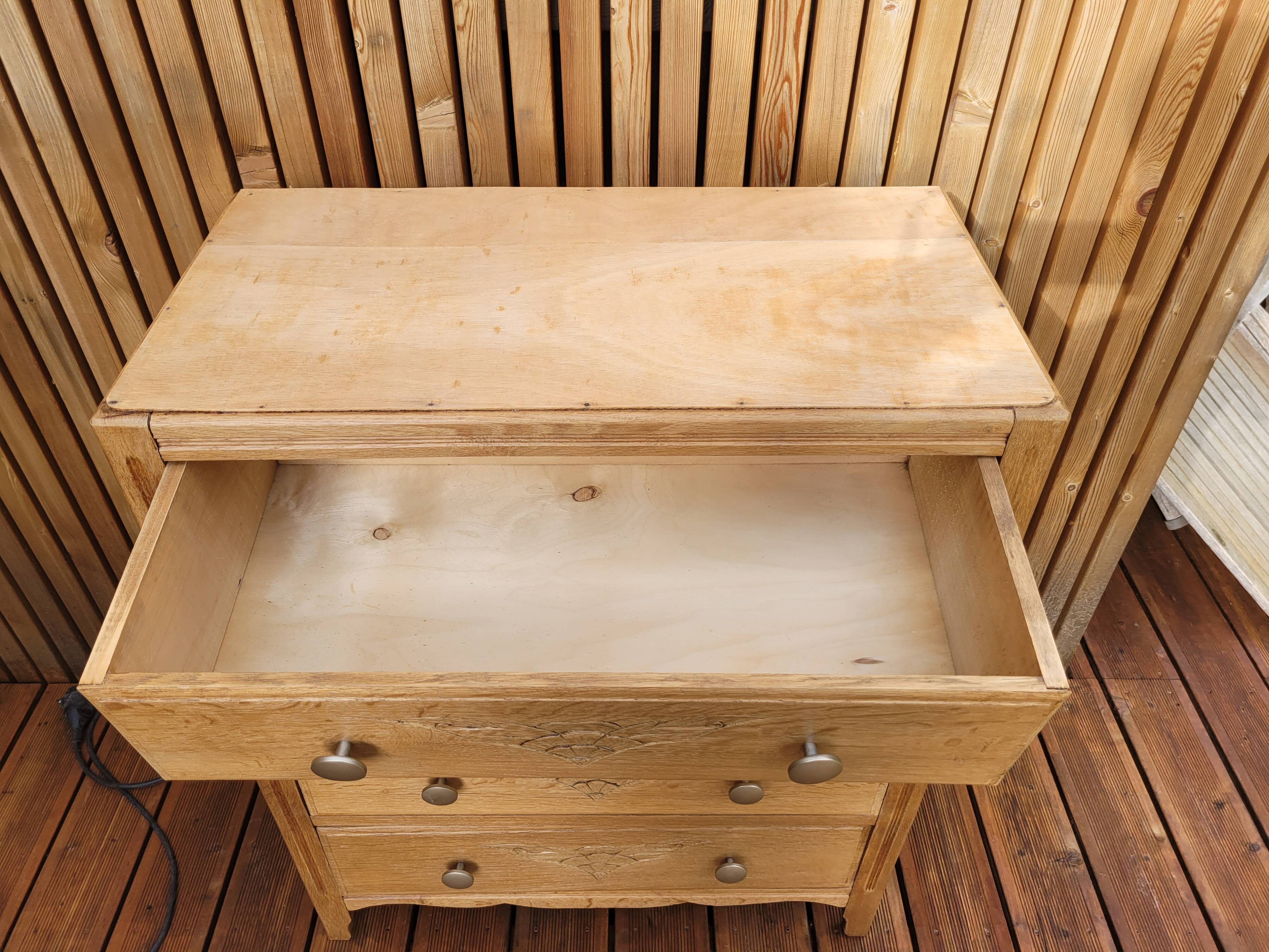 Vintage art deco chest of drawers