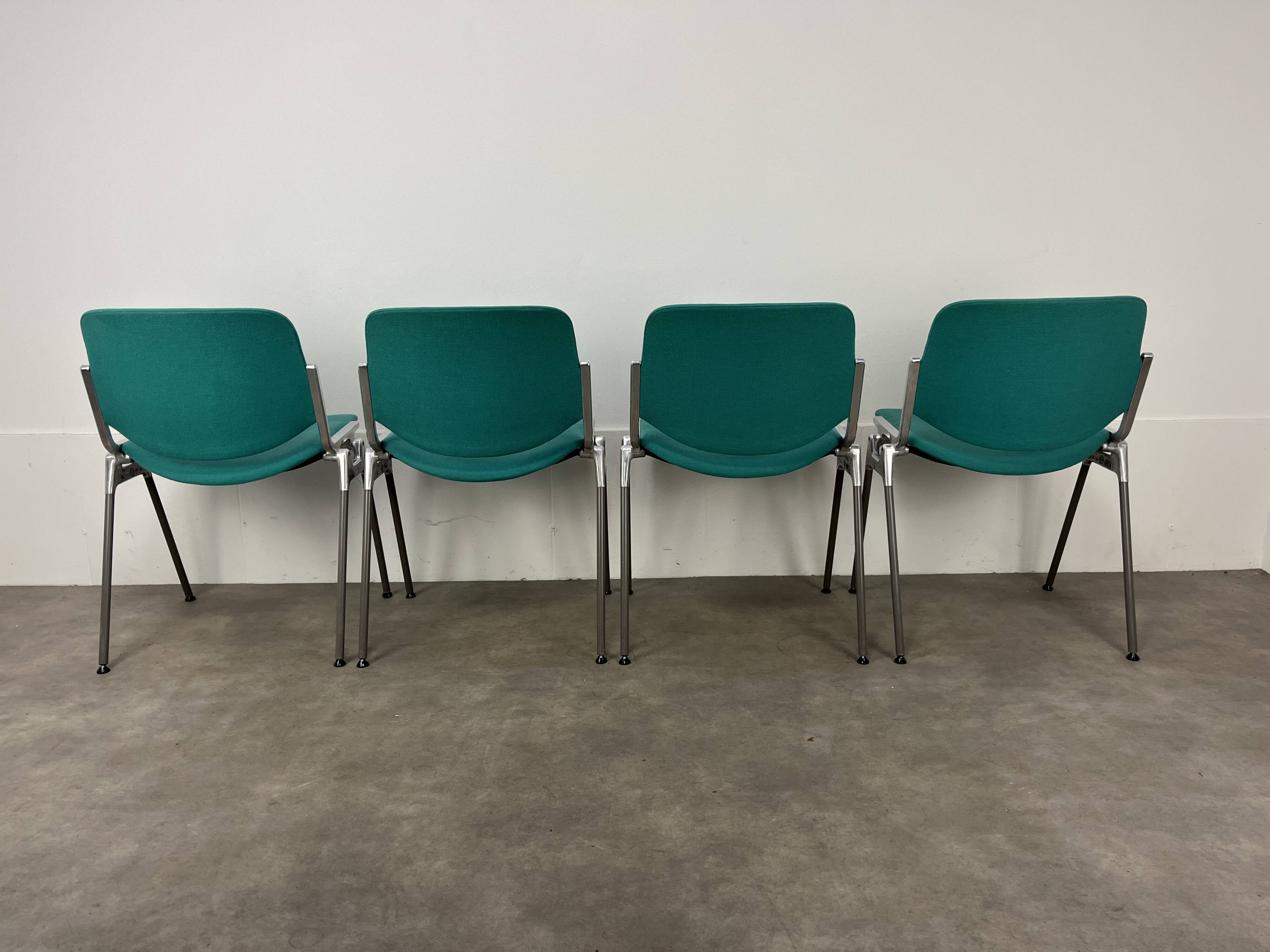 4 chaises DSC 106 vertes par Giancarlo Piretti pour Castelli 1970