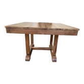Extendable walnut table