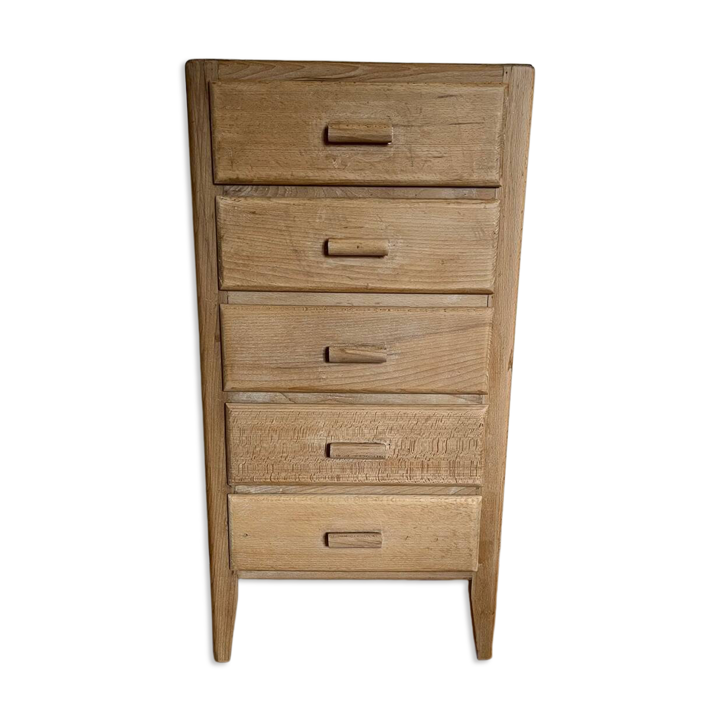 Vintage 5-drawer chest of drawers in waxed solid pine.