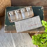 Suite of 4 individual salt shakers, silver & crystal