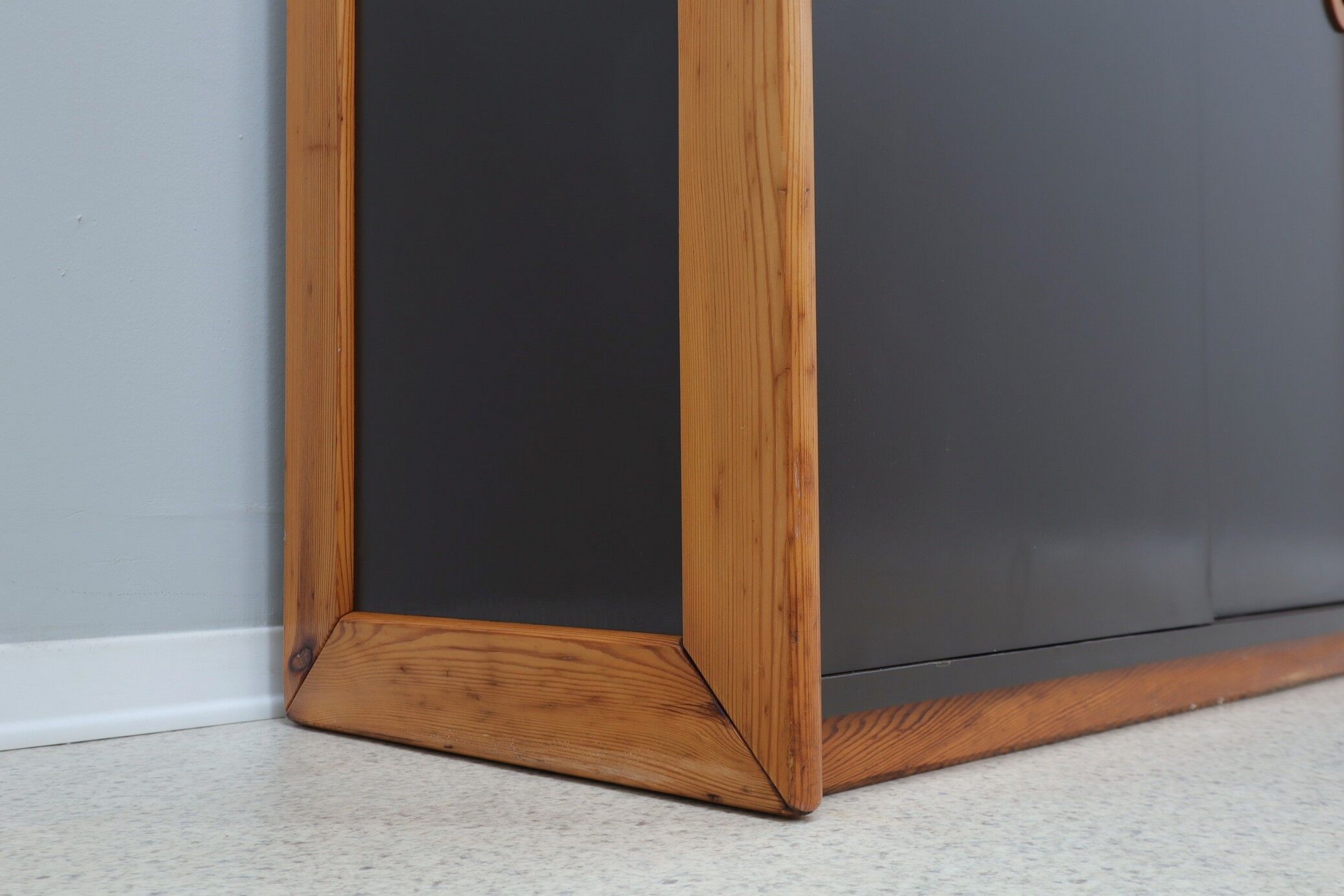 Enfilade en bois des années 1970