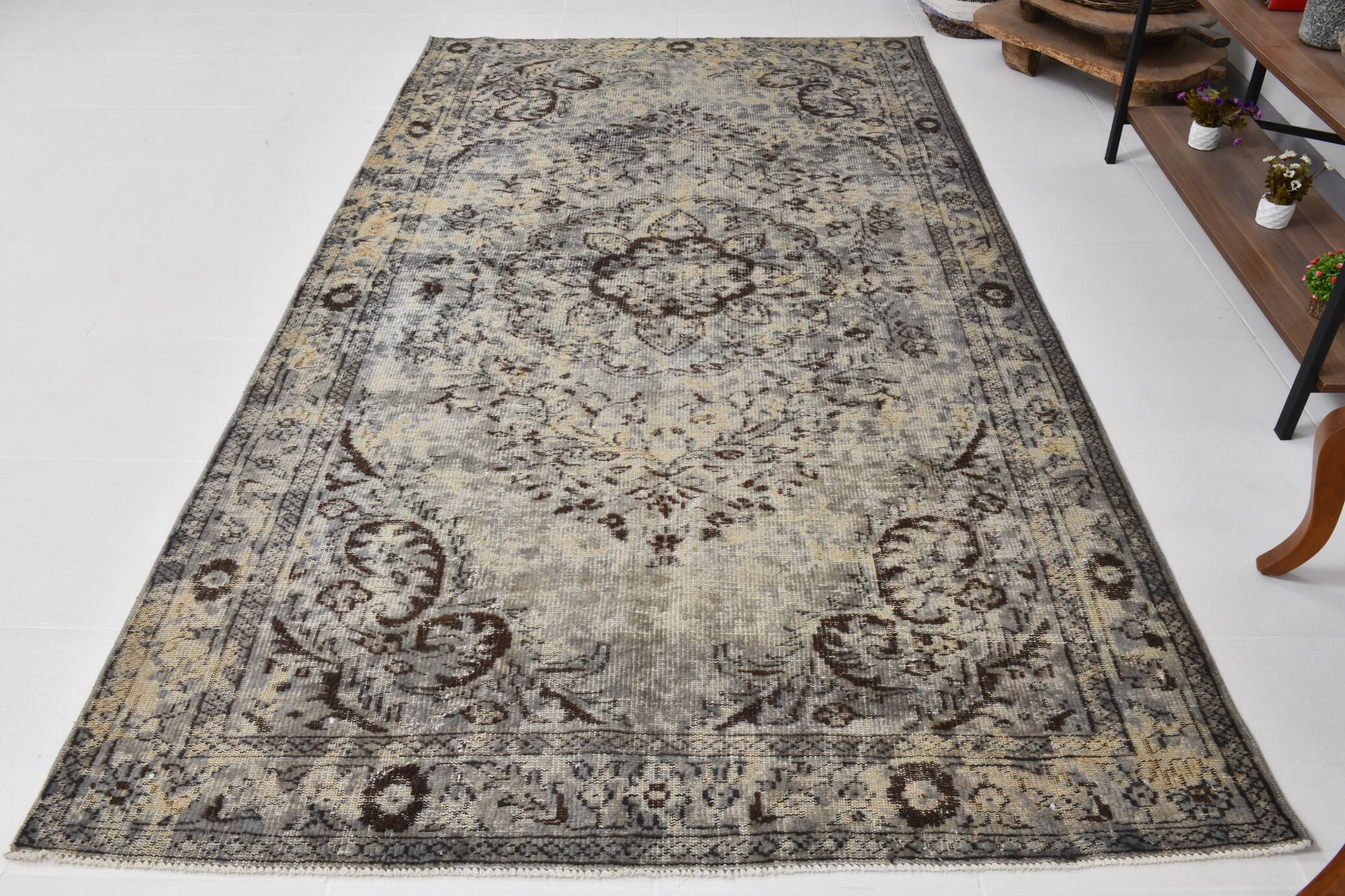 5x10 Distressed Brown Vintage Rug, 164x295Cm