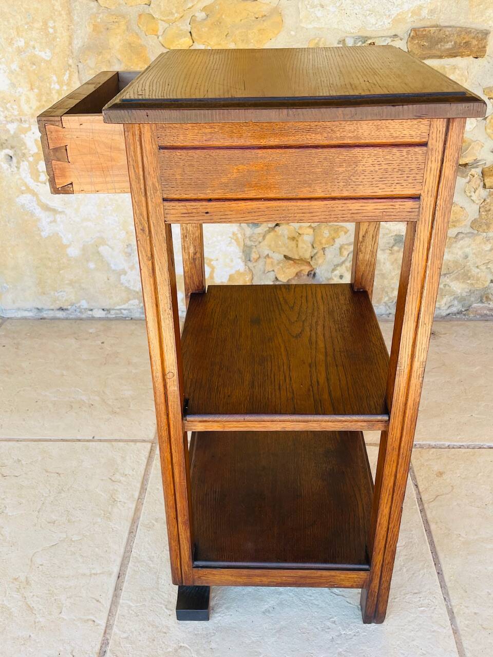 Console Art Deco a 3 niveaux en noyer, Circa 1930s