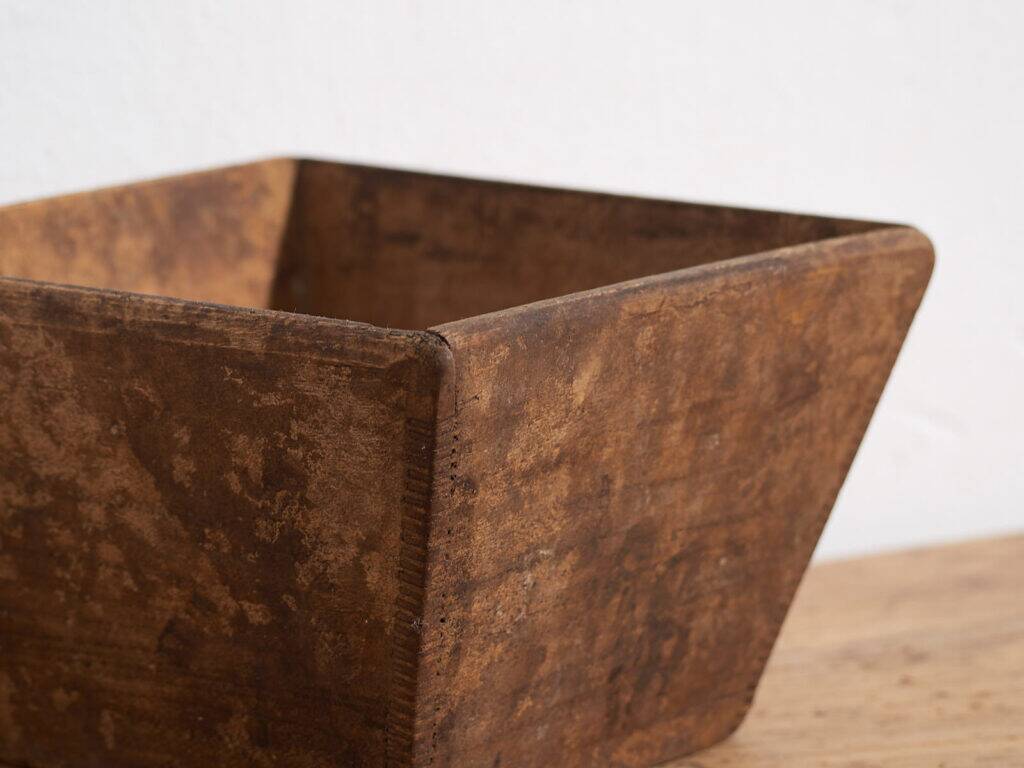 Old bowl with dark patina (c.1920) #10