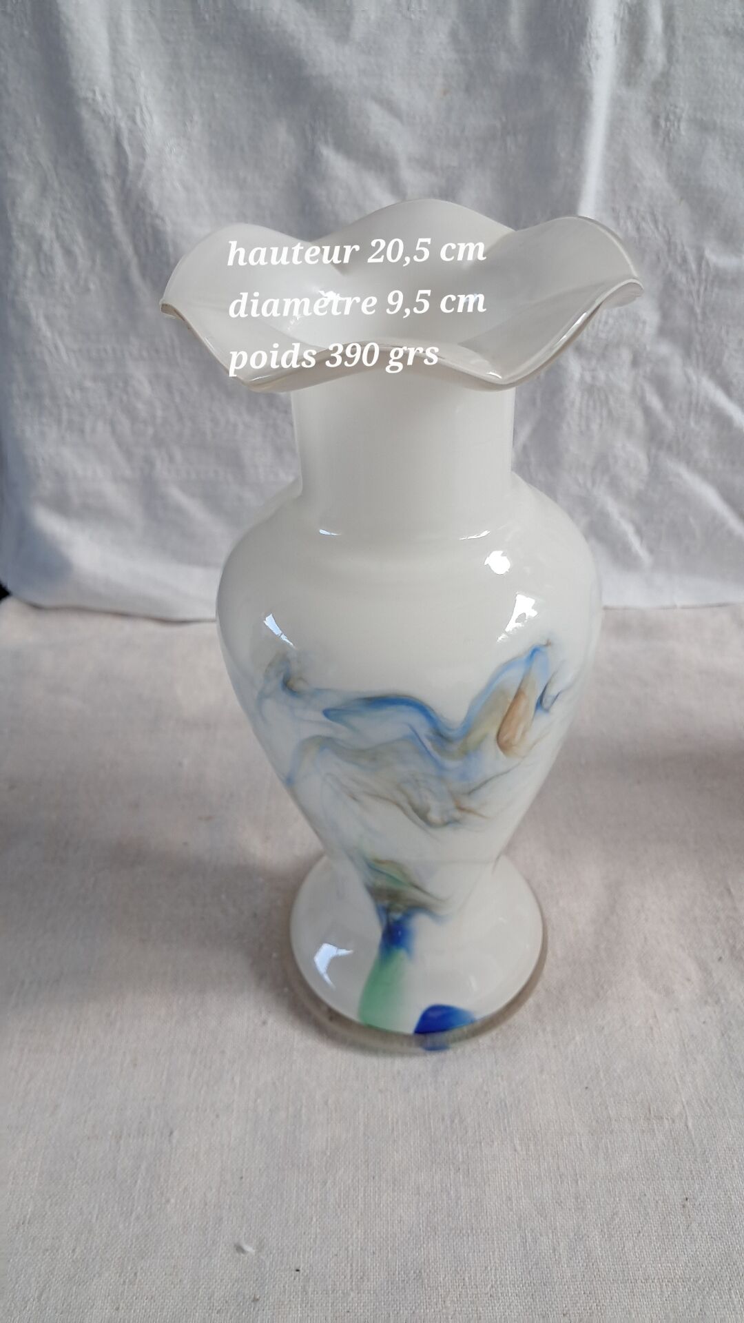 Vintage white opaline vase with marbled decoration – 1970s/1980s