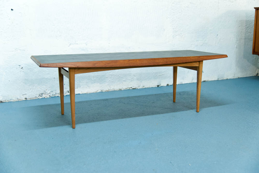 Table low zones 122cm