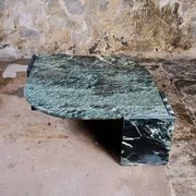 Emerald green marble "eye" coffee table, Roche Bobois, France, 1970s