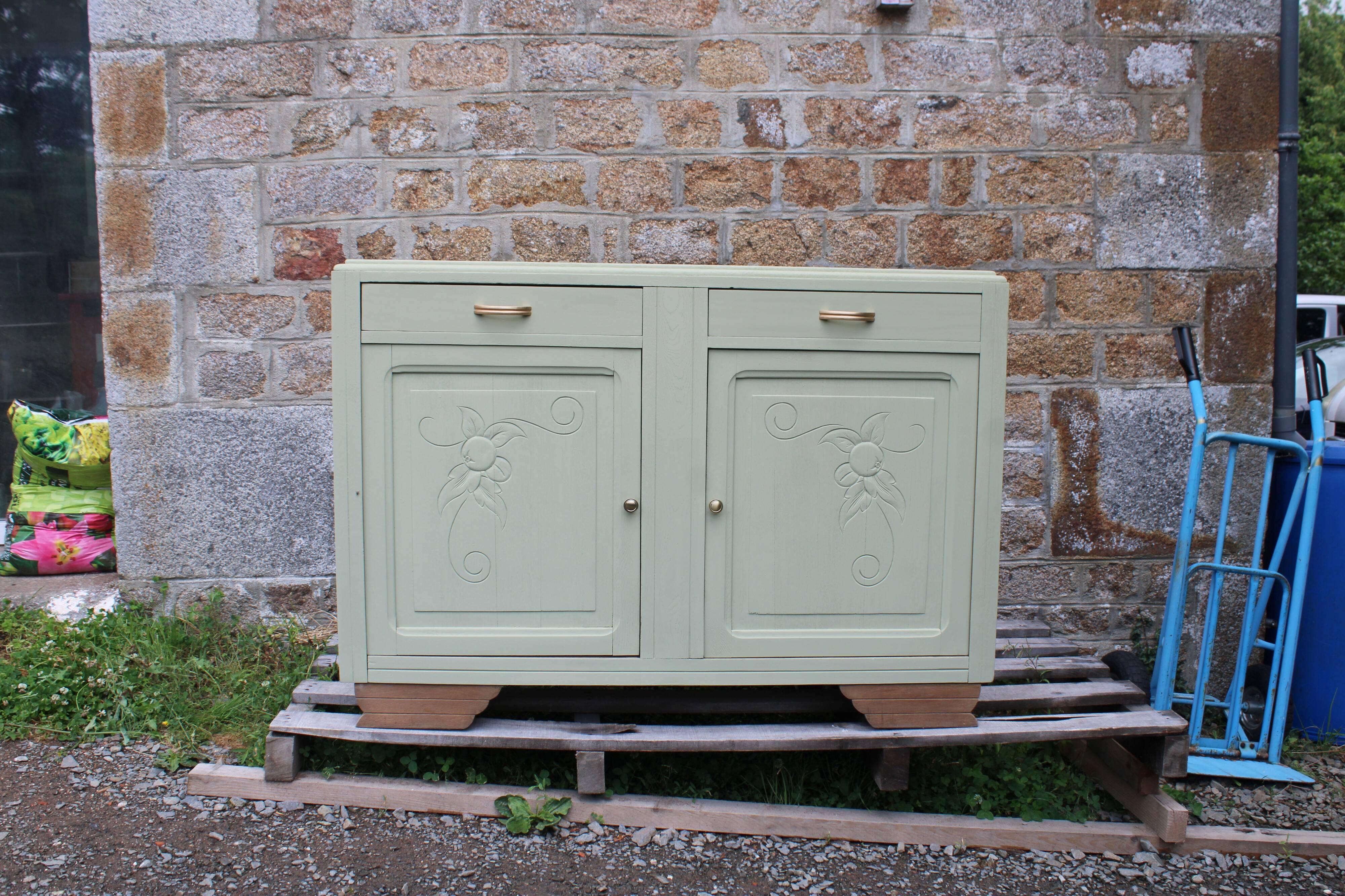 Buffet vintage Art Déco rénové • Vert Lézard Pure & Paint