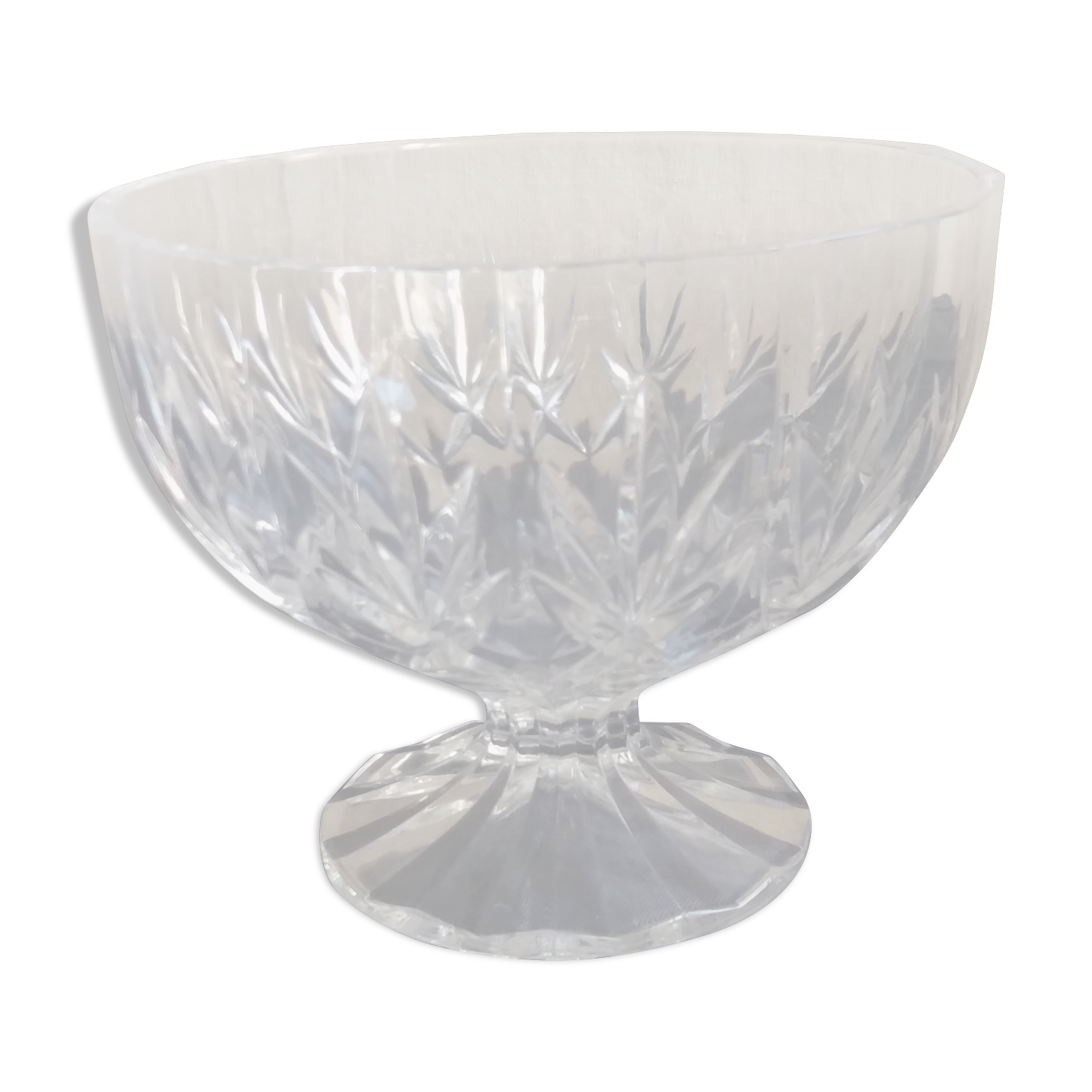 Crystal compotier on shower foot