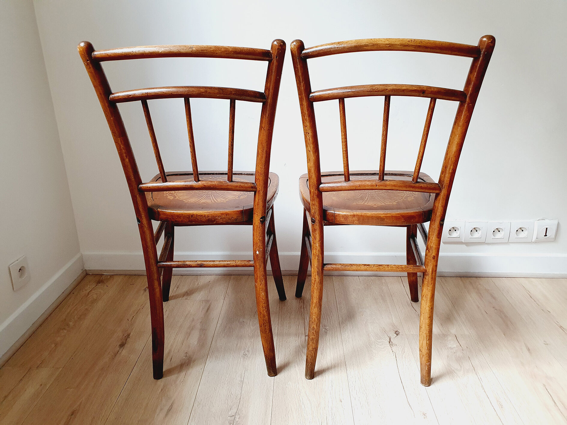 Paire de chaises bistrot art nouveau