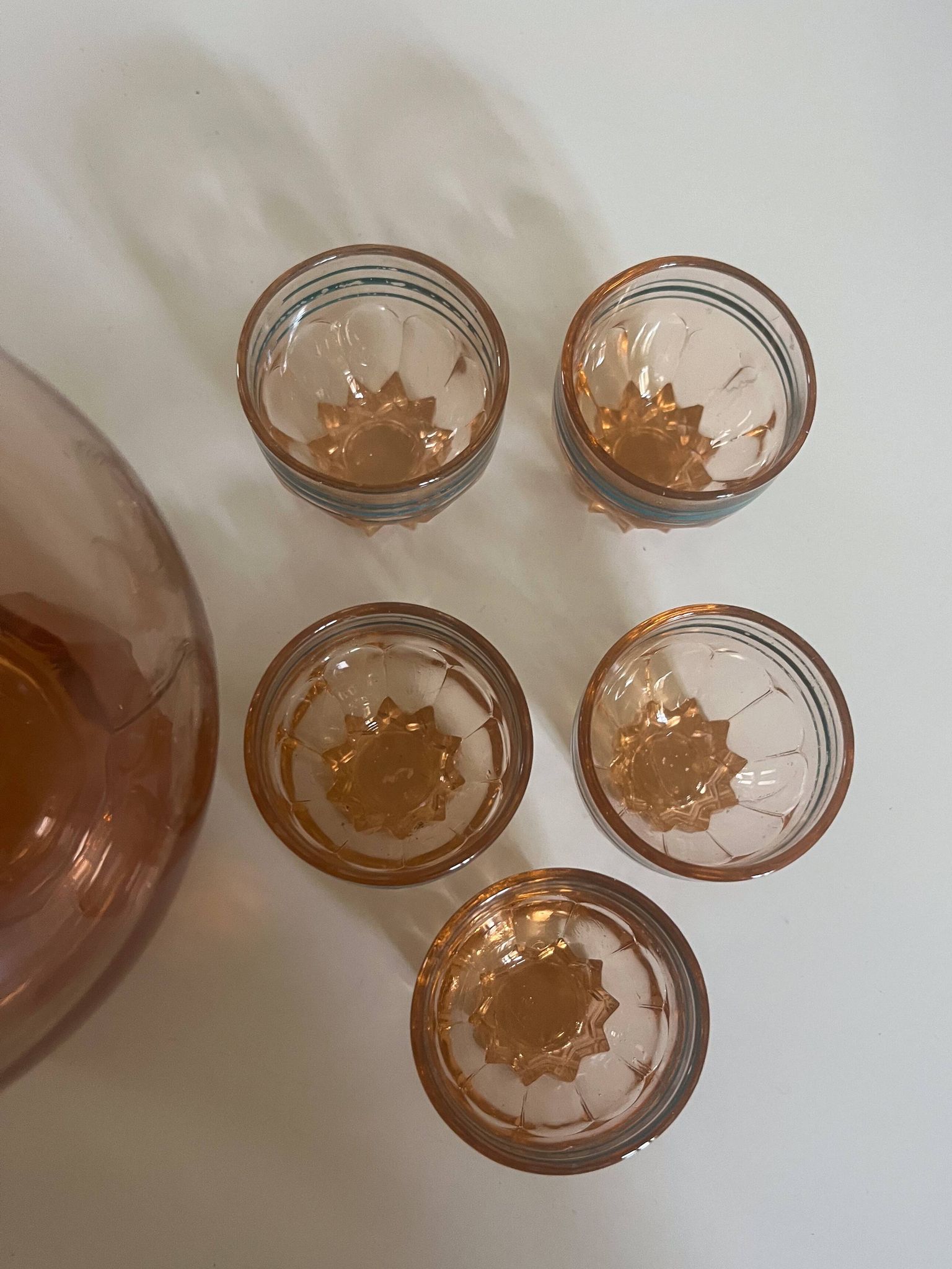 Service carafe and liqueur glass