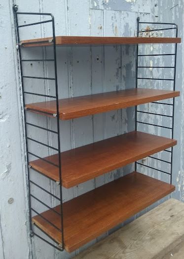 Wall shelf in Teak veneer and black metal, Nisse Strinning, 60s