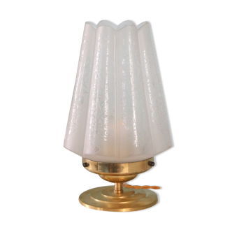 Table lamp, open corolla globe, vintage