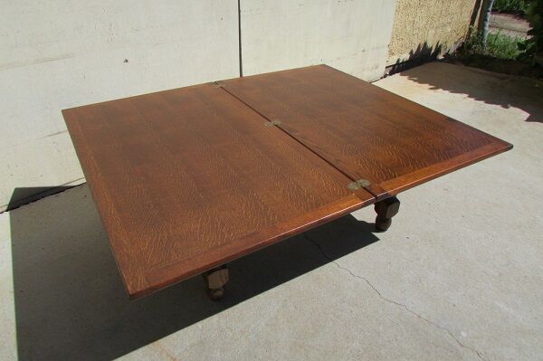 Coffee table portfolio system