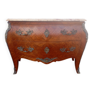 Commode style Louis XV