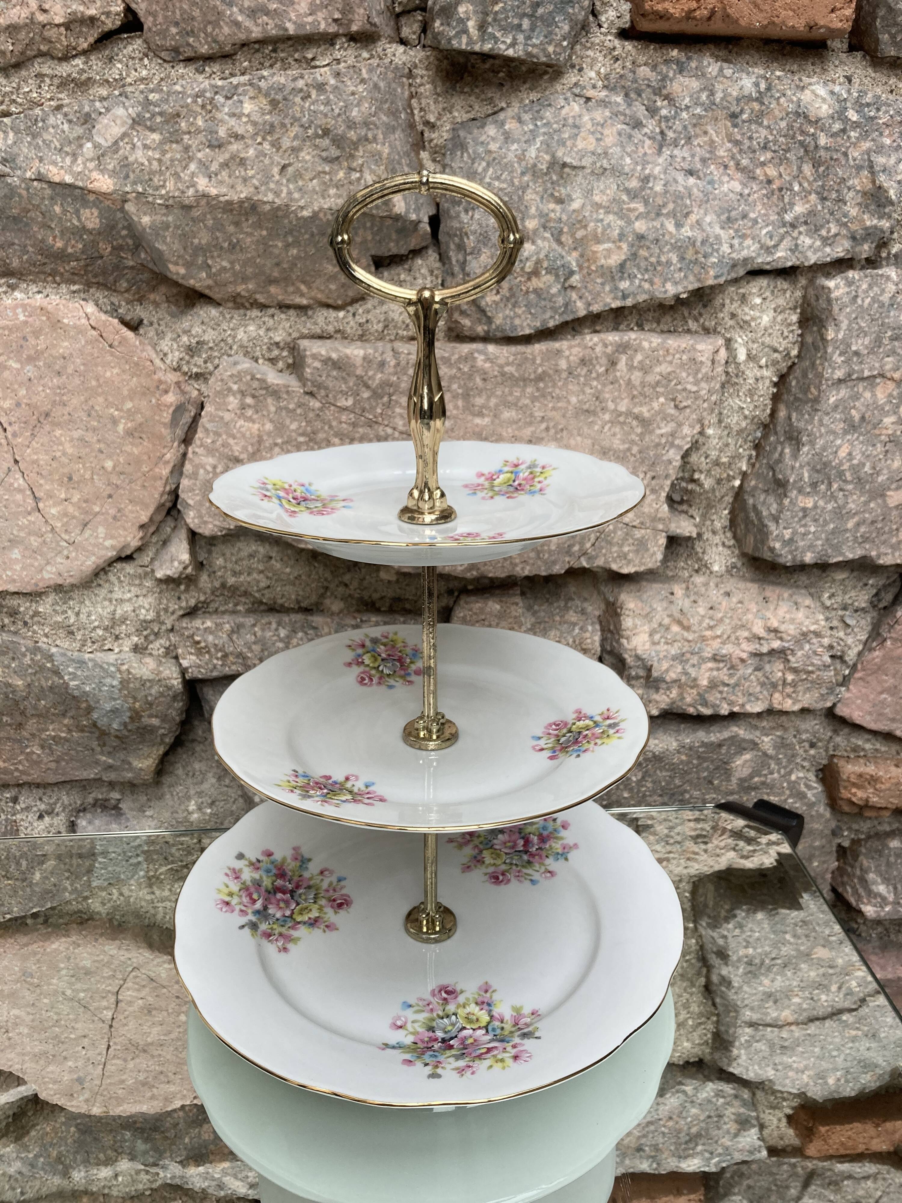 Silent servant flowered porcelain