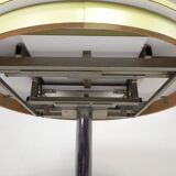 Vintage round dining table with a diameter of 100 cm, extendable to 135 cm, from the 1970s.