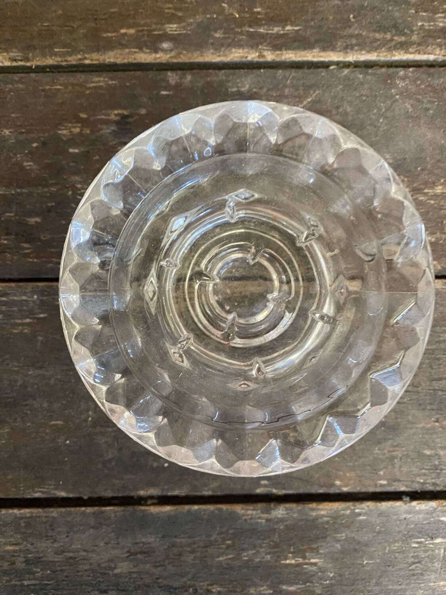Set of 4 vintage luminarc moulded glass candle holders from the 1970s