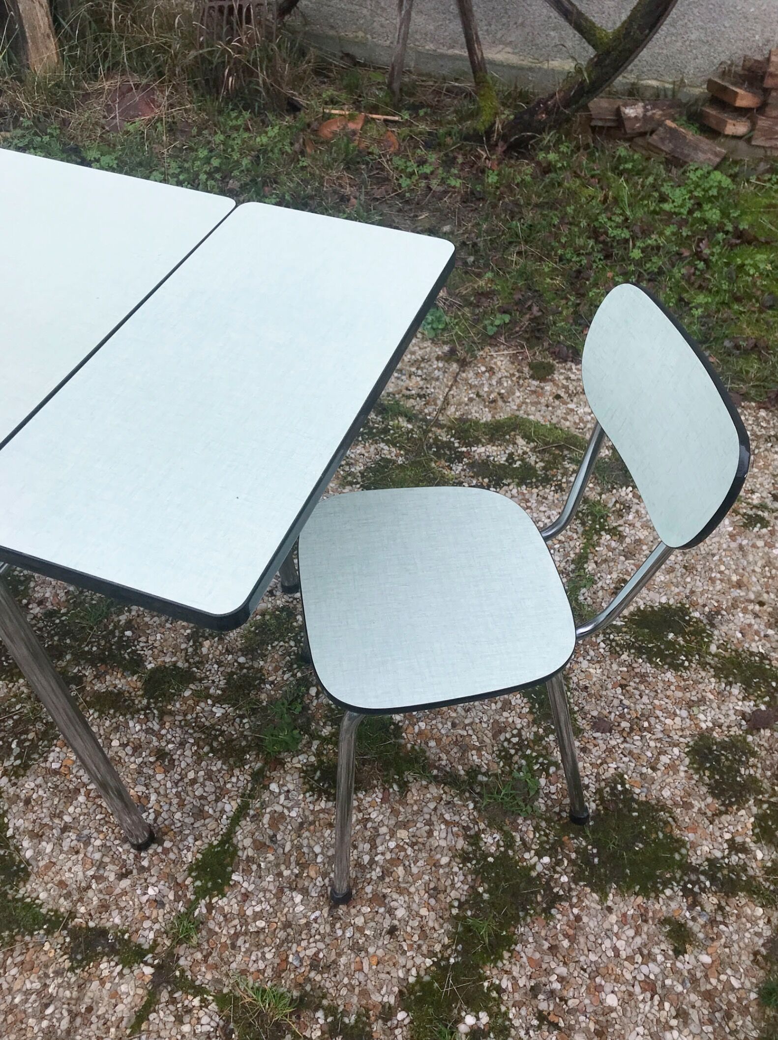 Table and chairs in water green formica