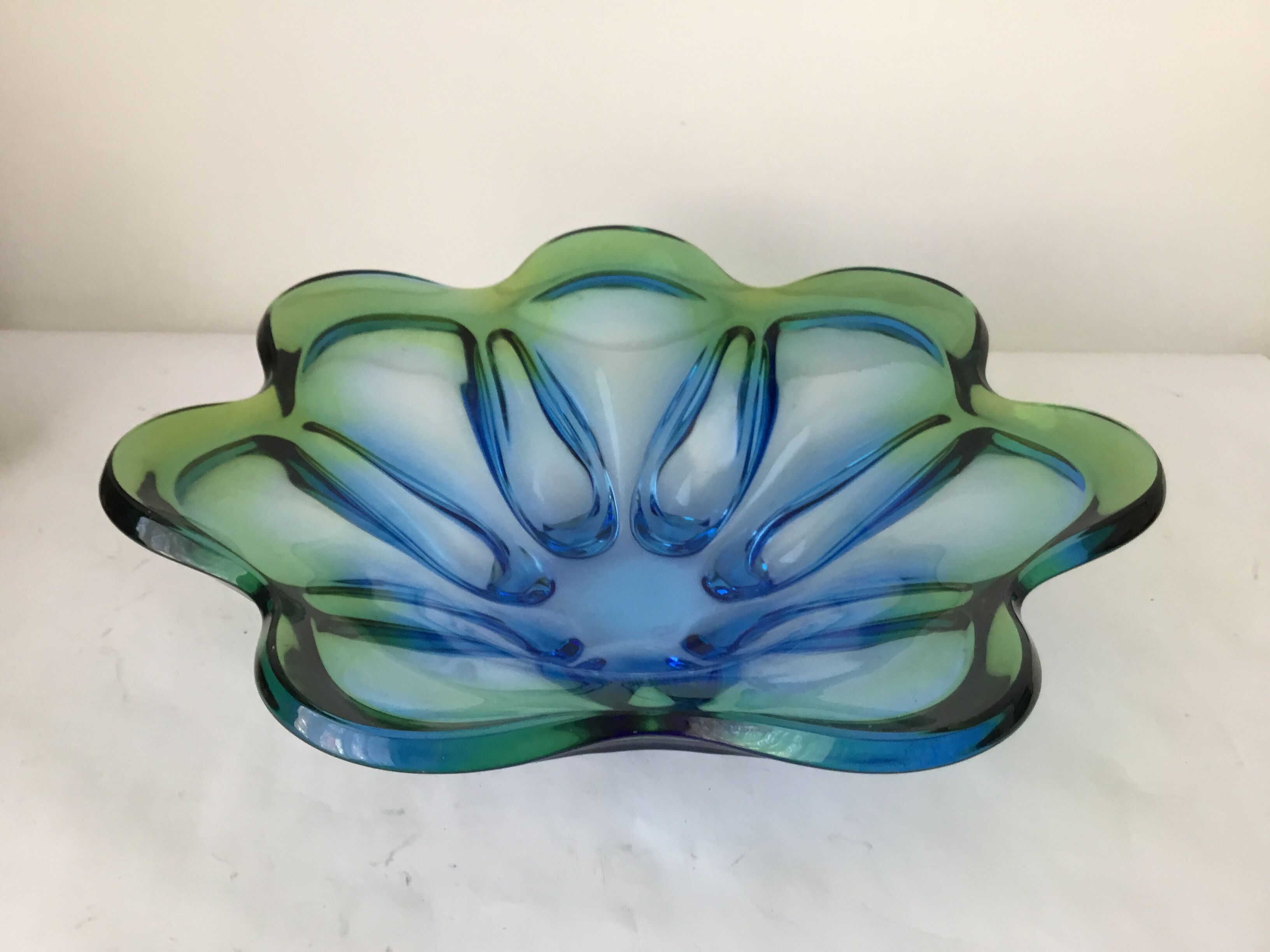 Large Murano glass cup