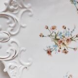 Porcelain shell-shaped dish