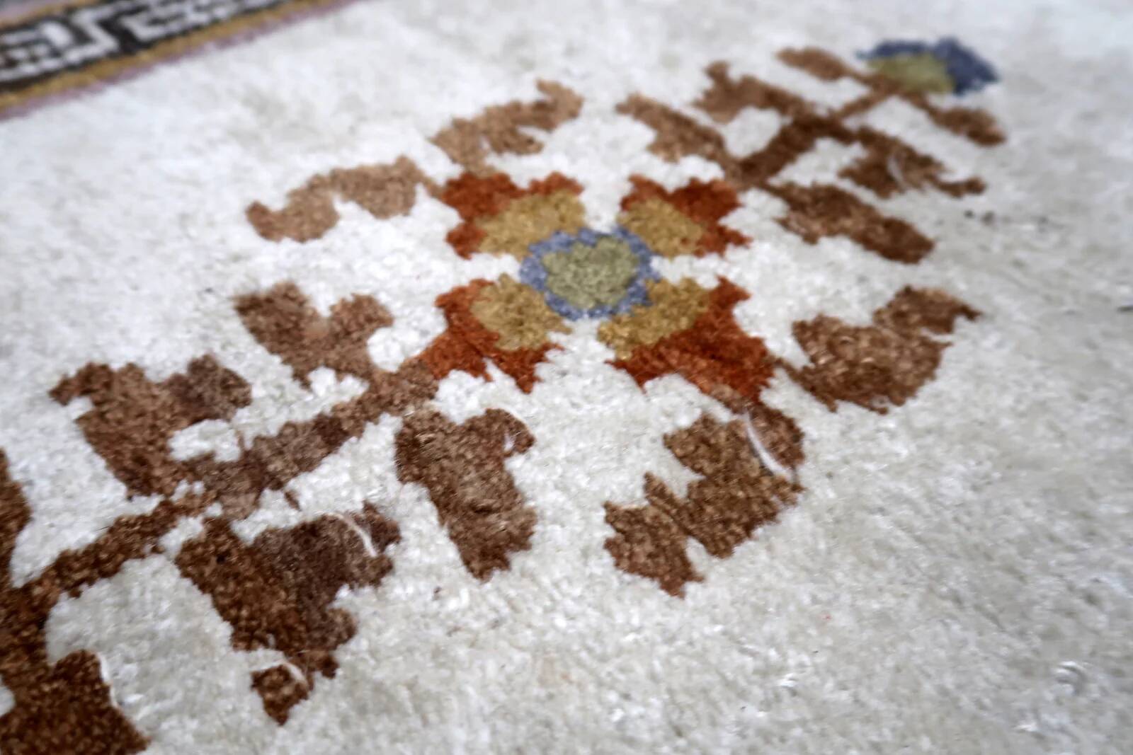 Vintage Tibetan Art Deco Khaden rug 95cm x 202cm 1960s