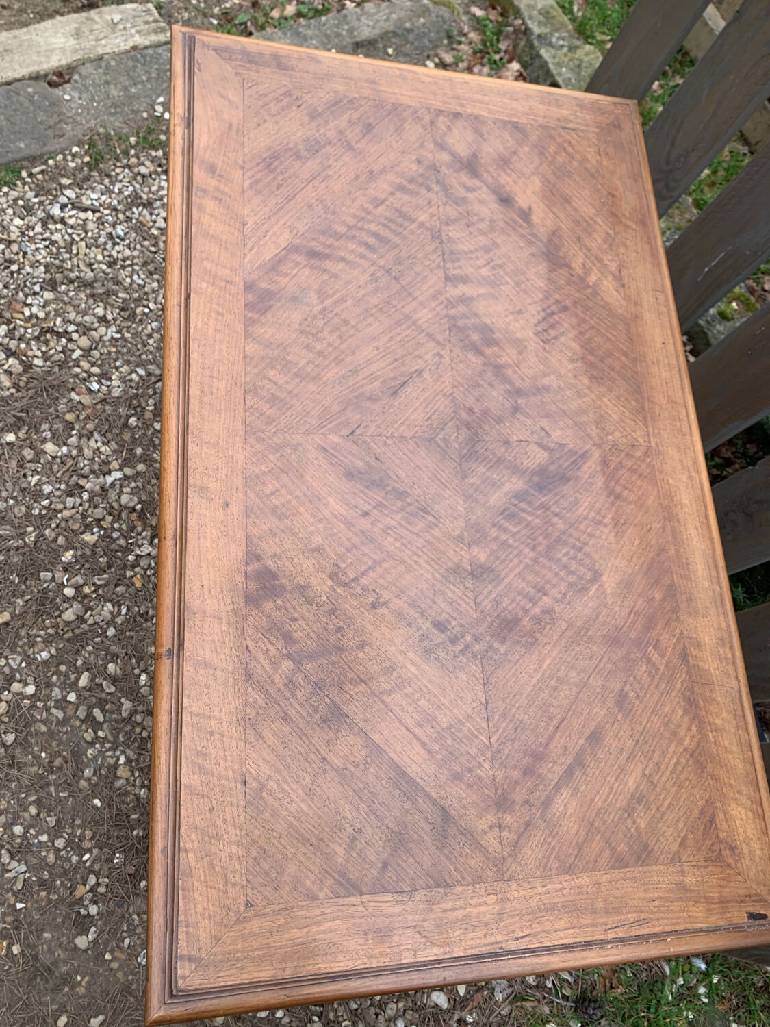 Flat desk henri 2 epoch 19 th