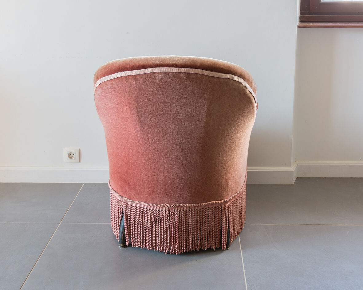 Old pink toad armchair