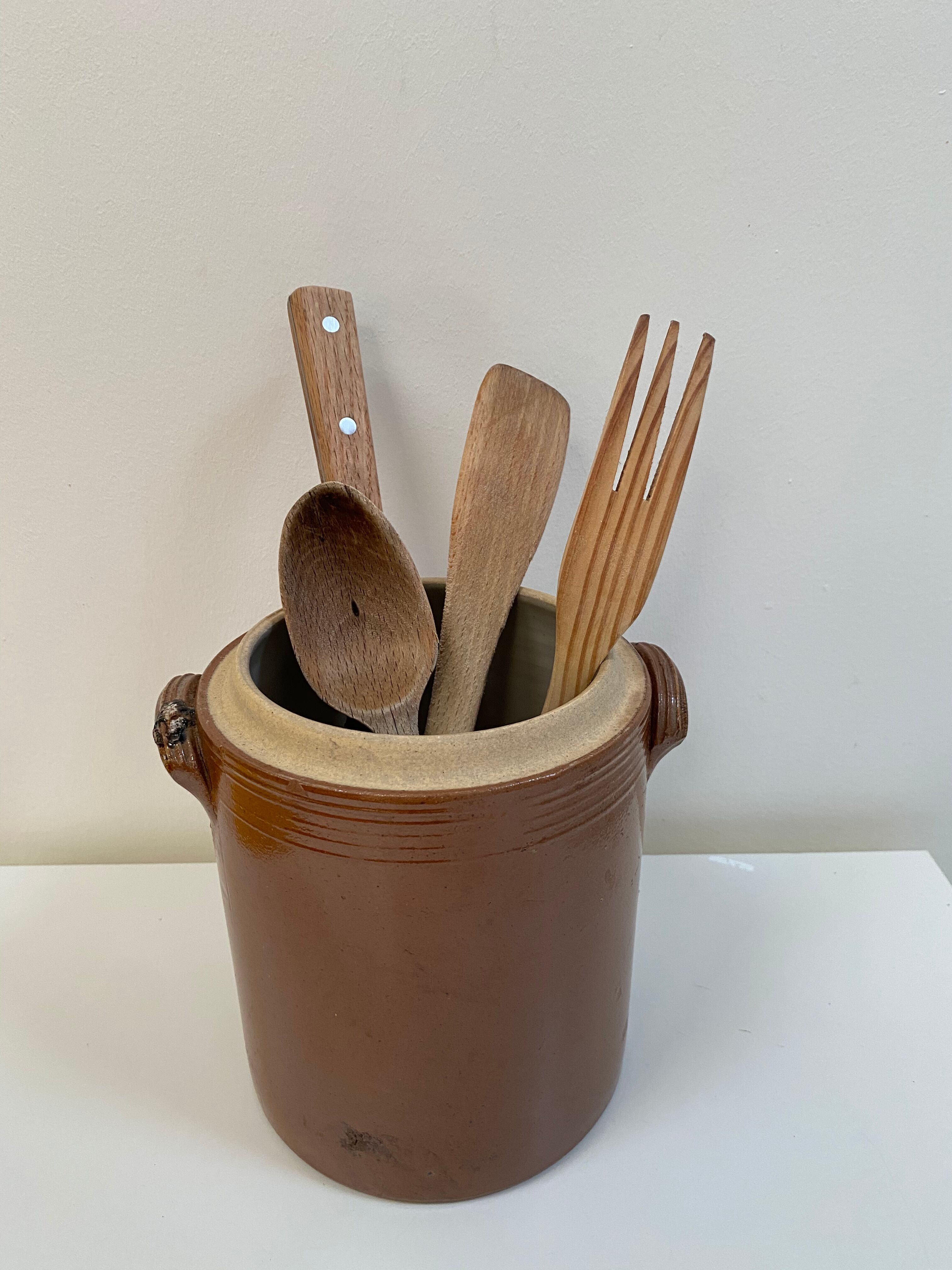 Glazed stoneware confit pot