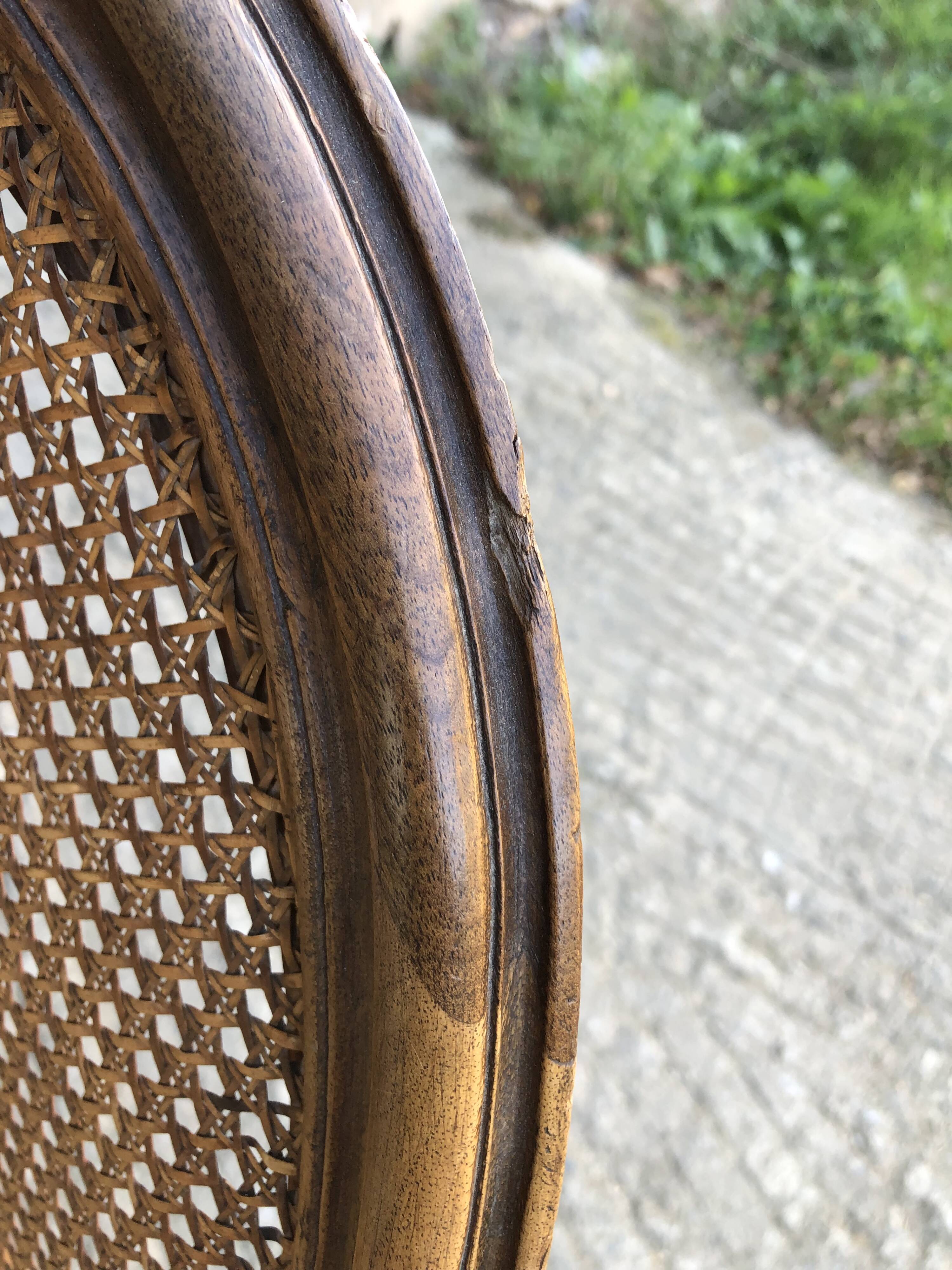 Antique Louis XV bench in solid walnut and caning