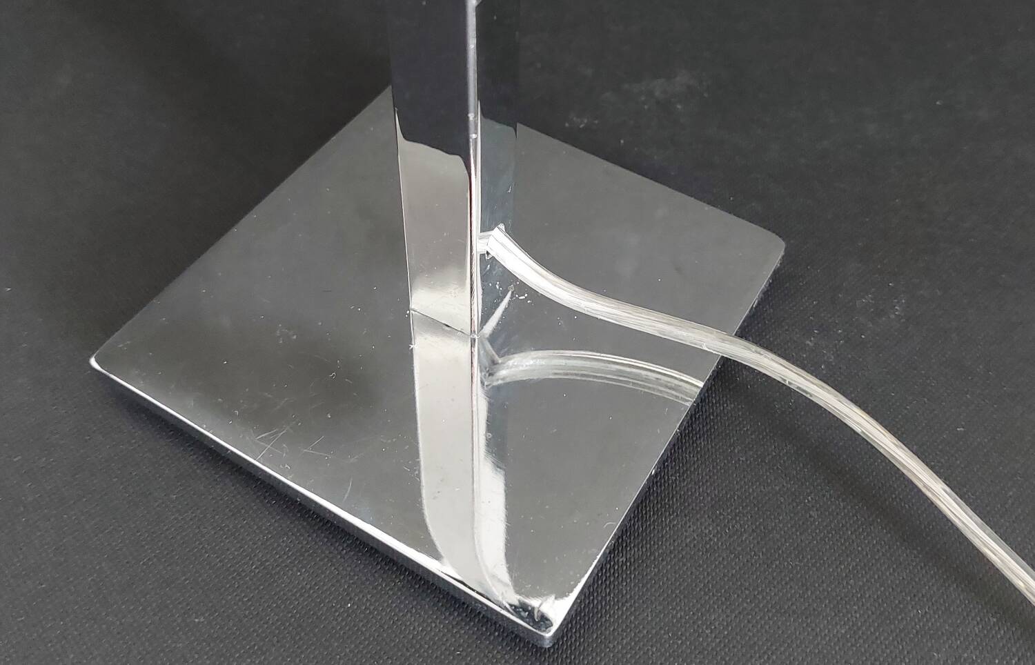 90's wired chrome design lamp