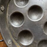 Set of 2 metal snail dishes