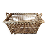 Large rattan basket, washerwoman's basket