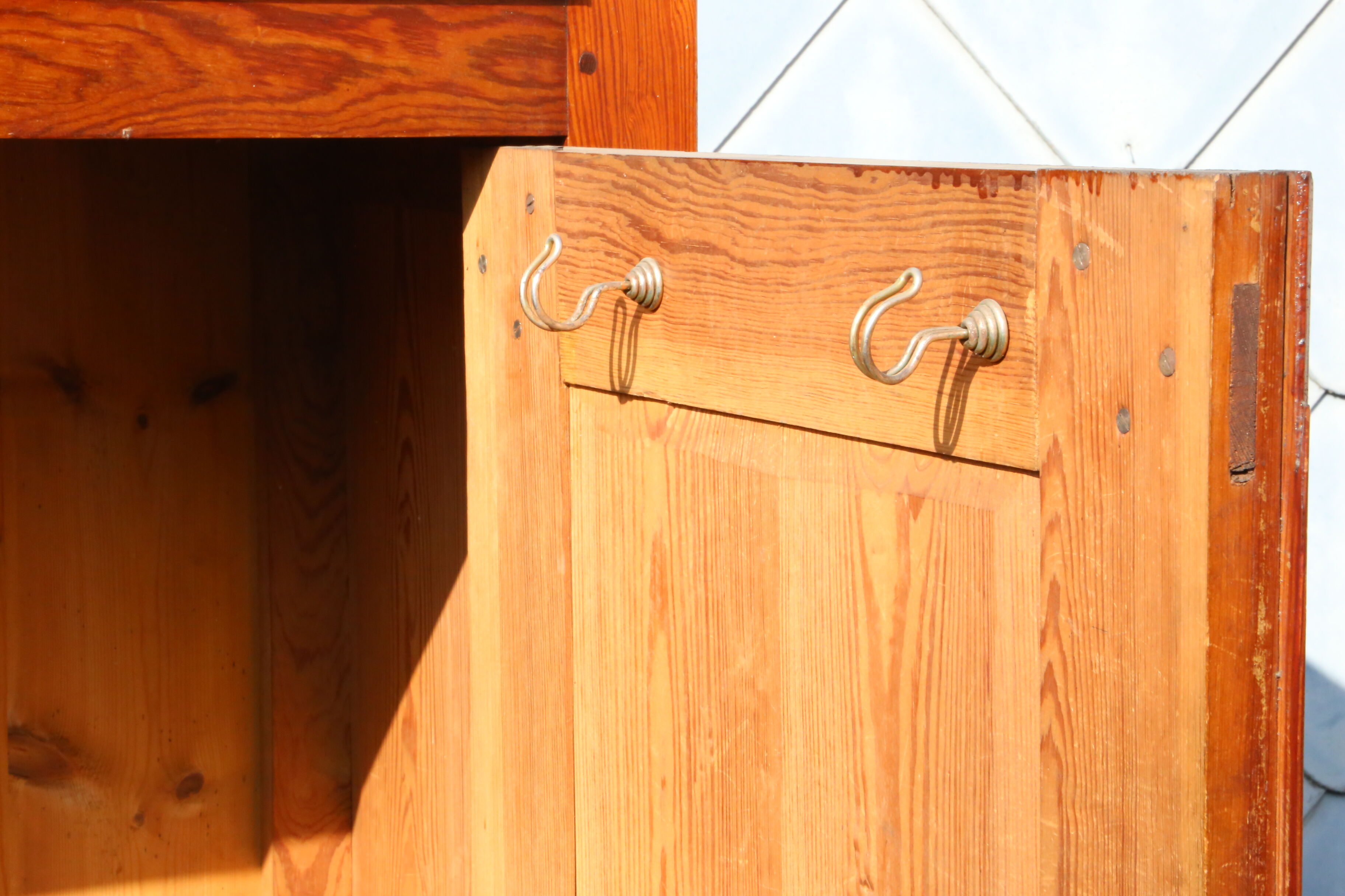 Parisian wardrobe with closet and drawers