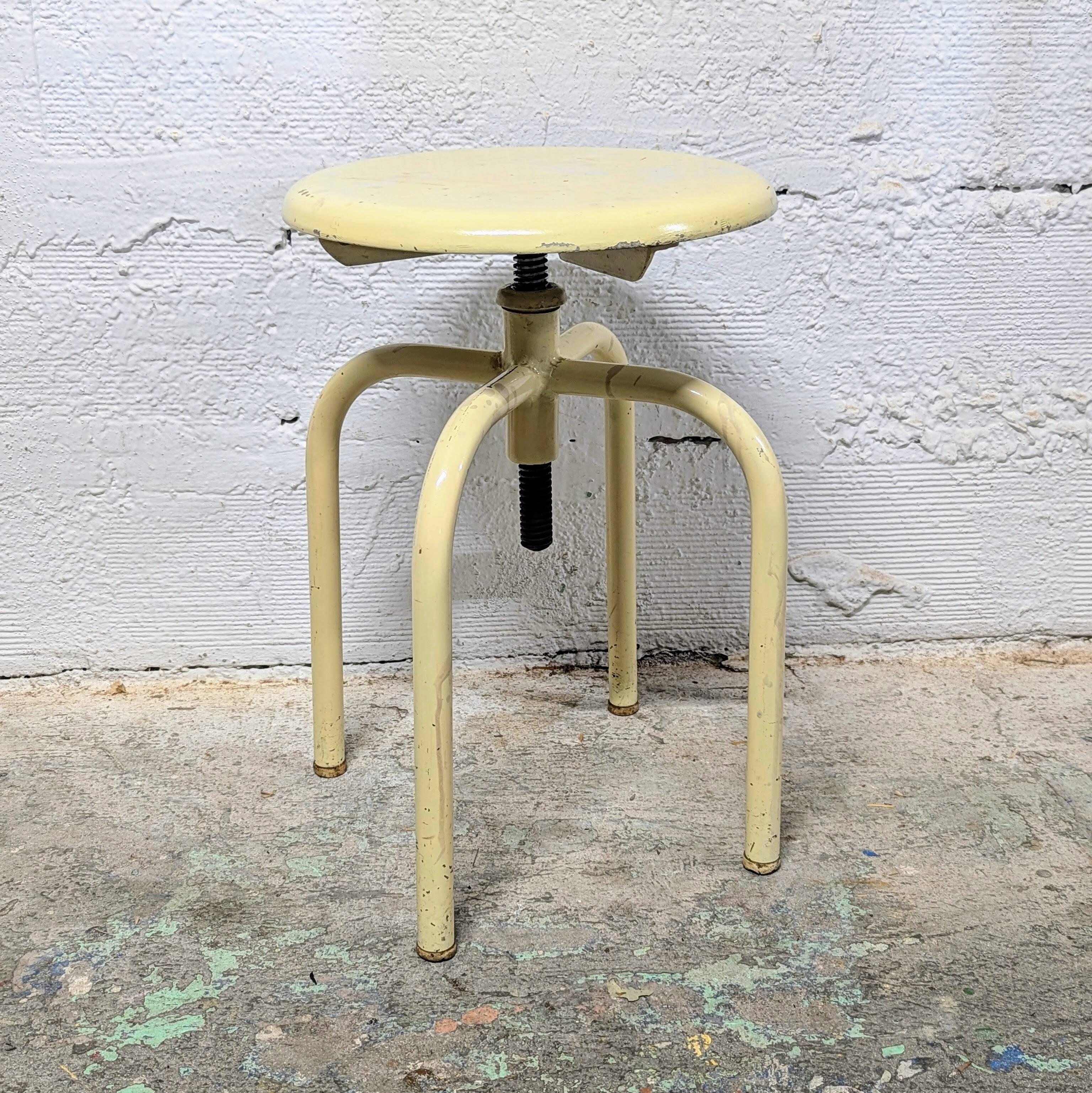 Laboratory stool