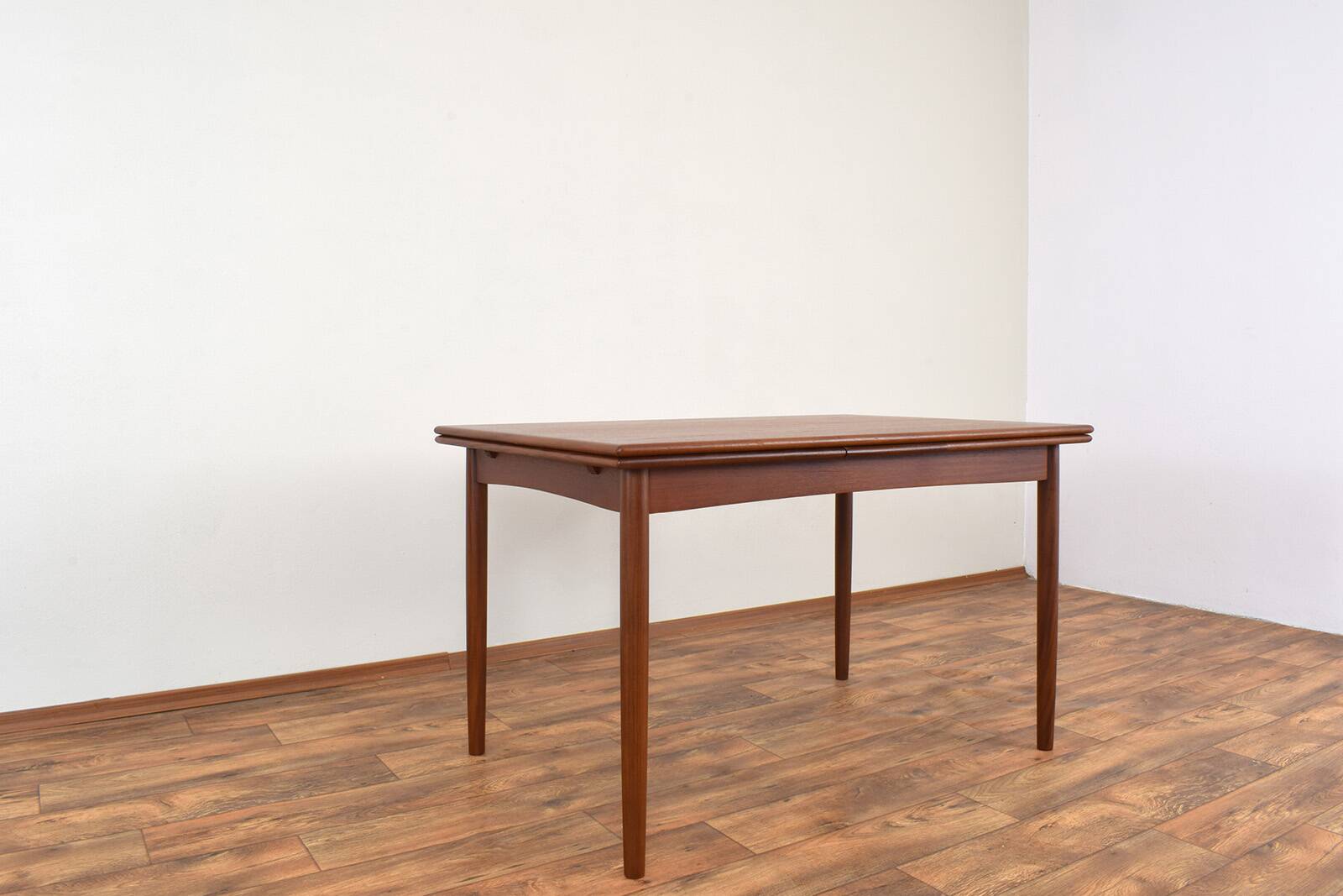 Mid-century Danish teak extendable dining table, 1960s.