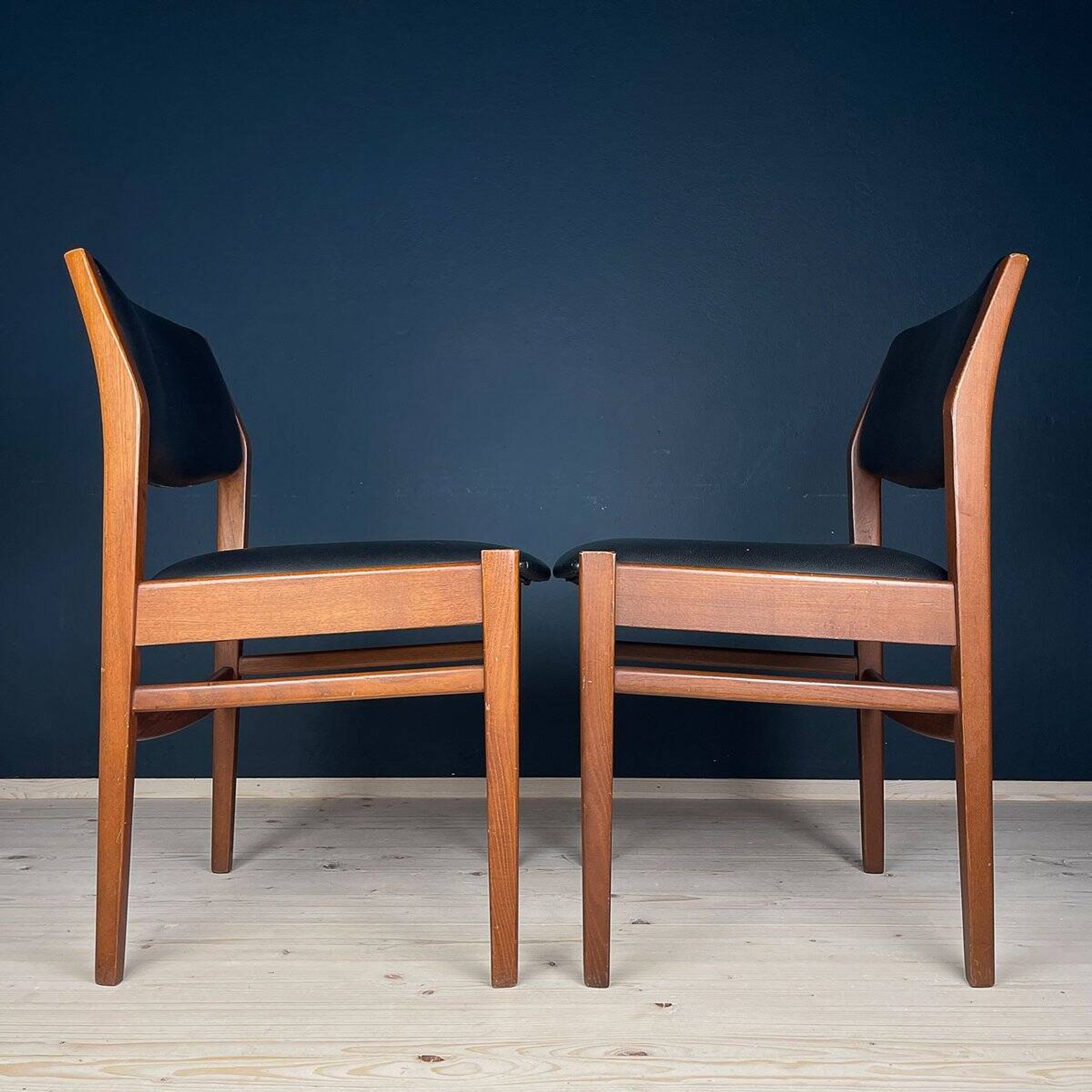 Mid-century dining chair set, Italy, 1970s