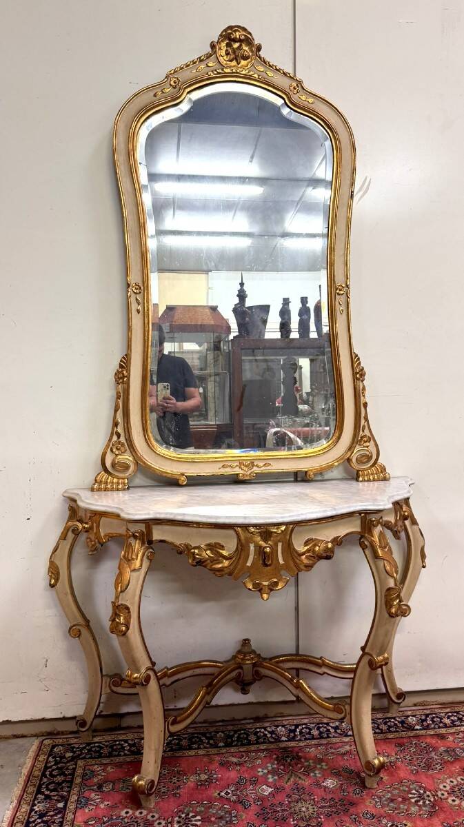 Importante console galbée + miroir style Louis XV en bois doré et laqué