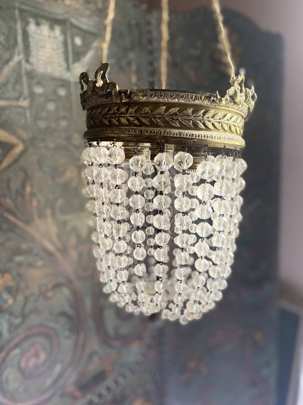 Lustre montgolfière Louis XVI – Bronze doré & pampilles – Époque 1900