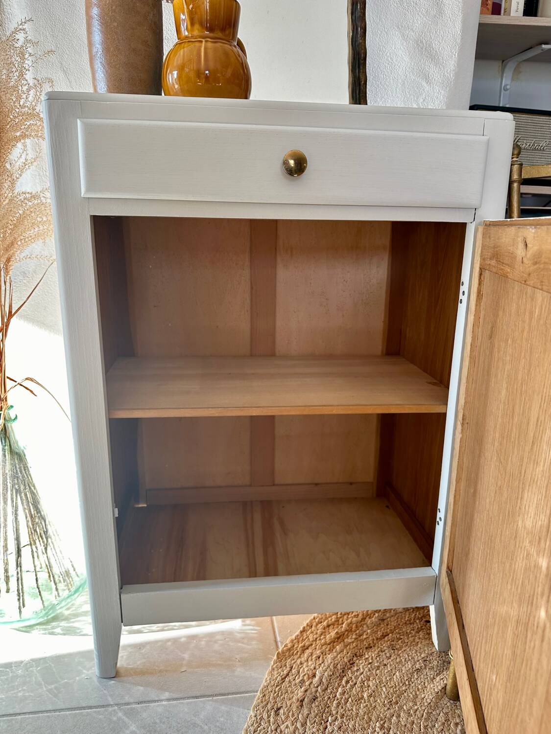 Parisian jam maker/hallway furniture