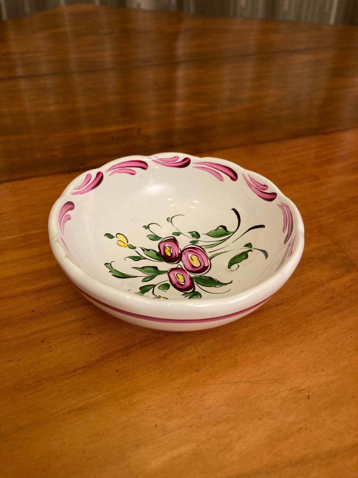 Earthenware bowl from Desvres, Strasbourg decoration, handmade