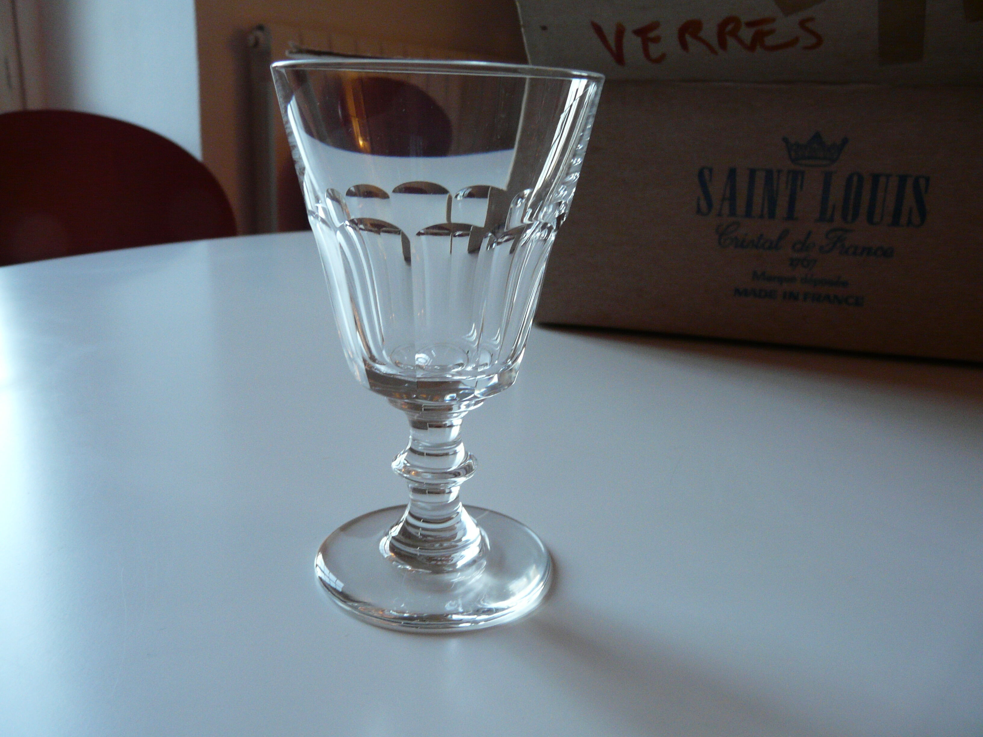 Service de six verres à pied de la cristallerie "Saint Louis"