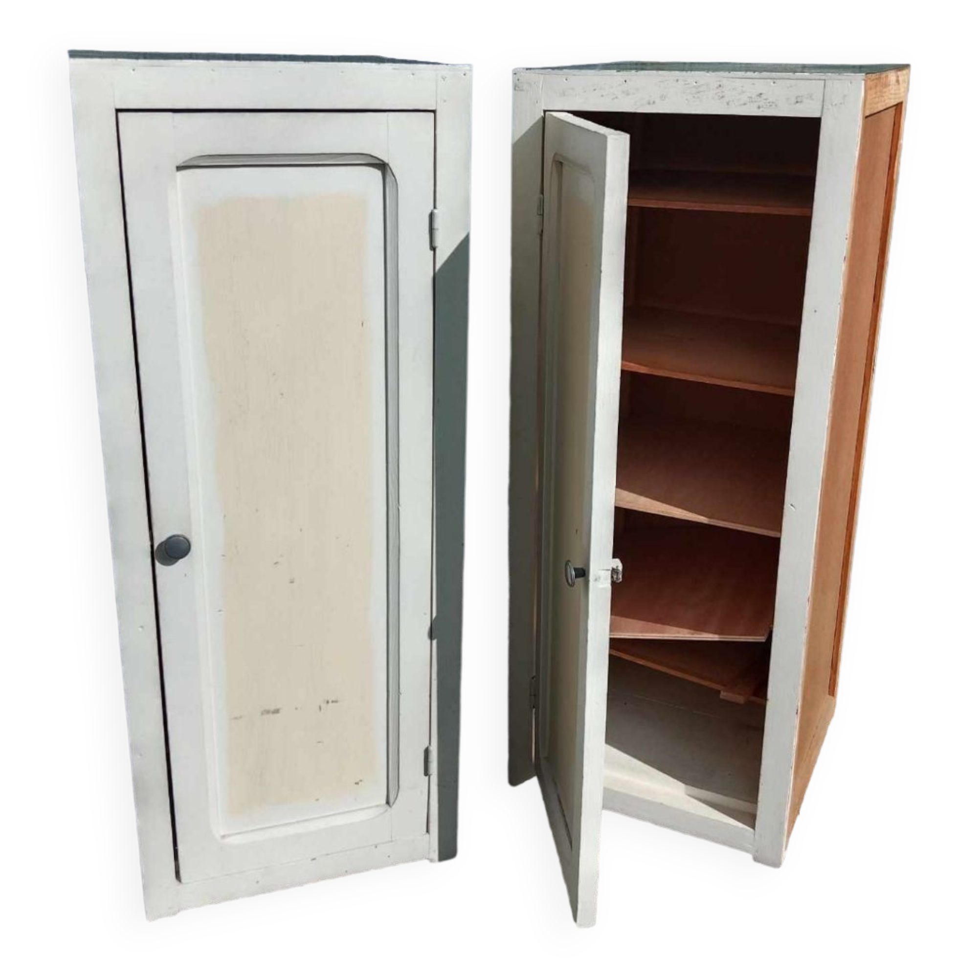 Parisian chests of drawers or bedside tables