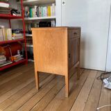 Table de nuit en bois