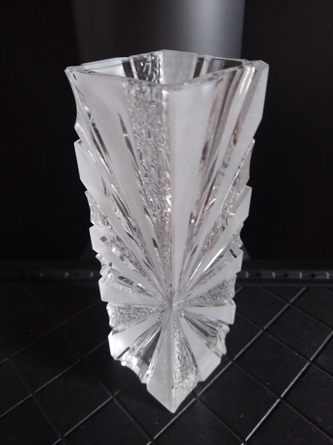 Crystal vase op art