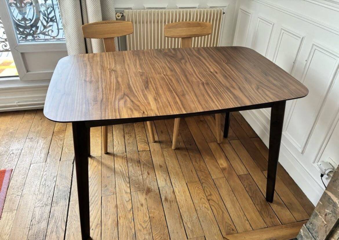 Extendable dining table for 4/6 people, dark walnut, 120/150 cm, 75 cm.