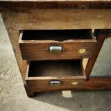 Old workbench diverted into undue furniture